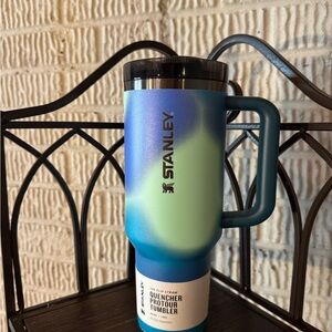 NWT Stanley Coastal Teal 40oz ProTour Quencher Tumbler